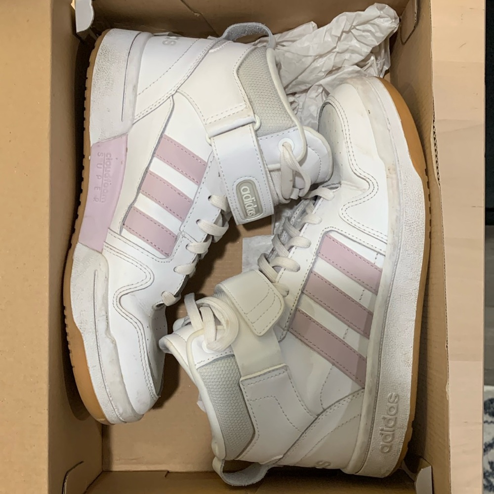 adidas Cloudfoam Super Postmove Mid 7.5 women’s high tops basketball sneaker